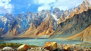 Best Time to Visit Hunza Valley: A Complete Seasonal Guide