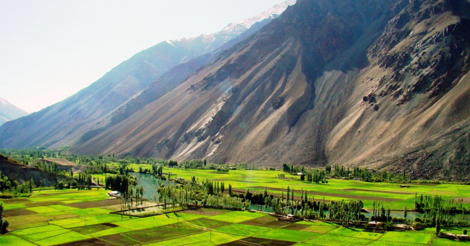 Mountain trekking in Pakistan